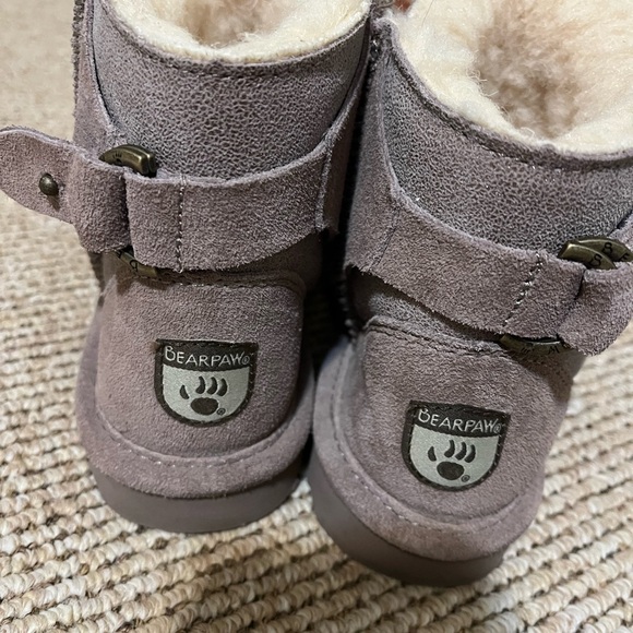 Bearpaw Betty short boot youth sized 1 - Picture 3 of 5